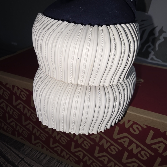 Vans Mary Jane Straps Metal Parisian Night Womens Sz 11 Box - Picture 5 of 8